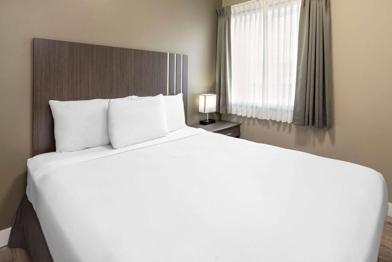 Econo Lodge Prince George Eksteriør bilde